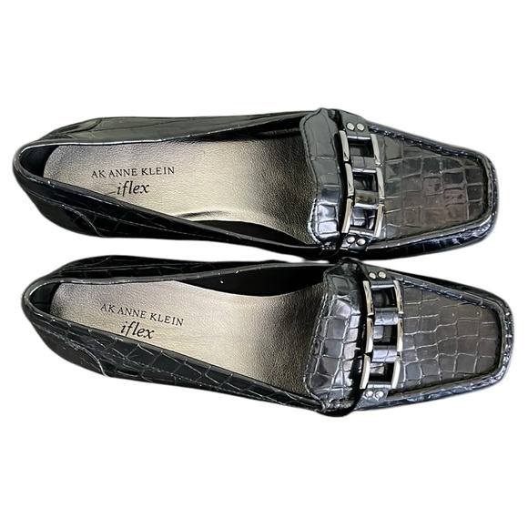 AK Anne Klein Lonna Loafers - Picture 1 of 9